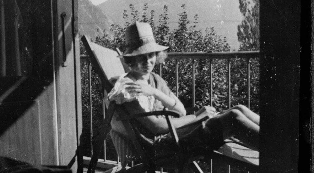 Ultraviolette et le gang des cracheuses de sang