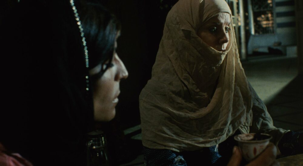 GAZL EL BANAT (OU UNE VIE SUSPENDUE)