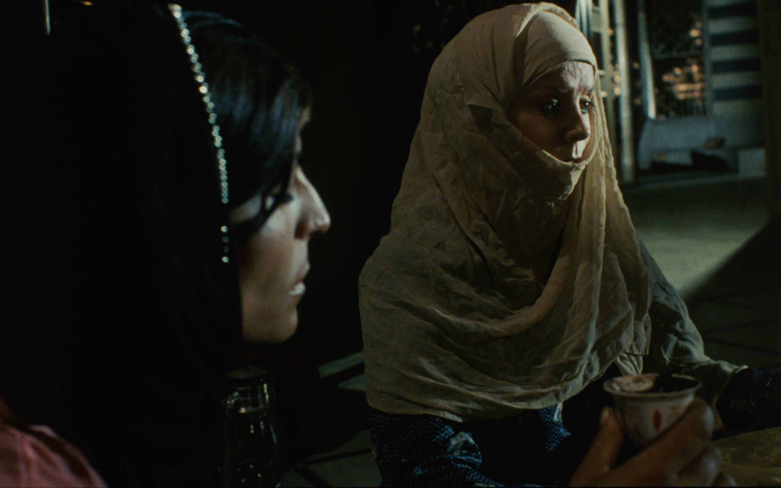 GAZL EL BANAT (OU UNE VIE SUSPENDUE)